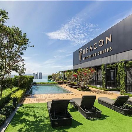 Skypool With Seaview 8Pax Beacon Executive Suites - Georgetown City Centre - 3Km To Komtar Luaran gambar