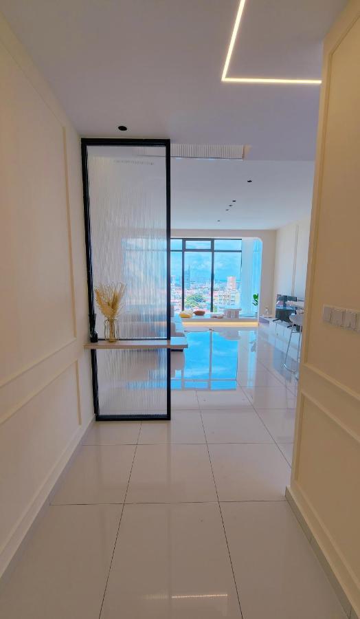 Skypool With Seaview 8Pax Beacon Executive Suites - Georgetown City Centre - 3Km To Komtar Luaran gambar