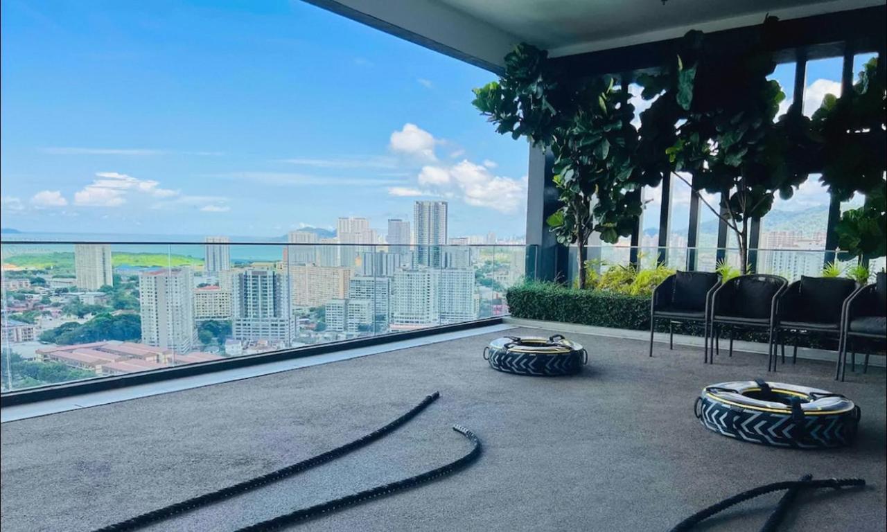 Skypool With Seaview 8Pax Beacon Executive Suites - Georgetown City Centre - 3Km To Komtar Luaran gambar