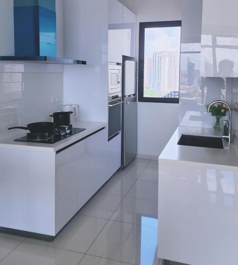 Skypool With Seaview 8Pax Beacon Executive Suites - Georgetown City Centre - 3Km To Komtar Luaran gambar