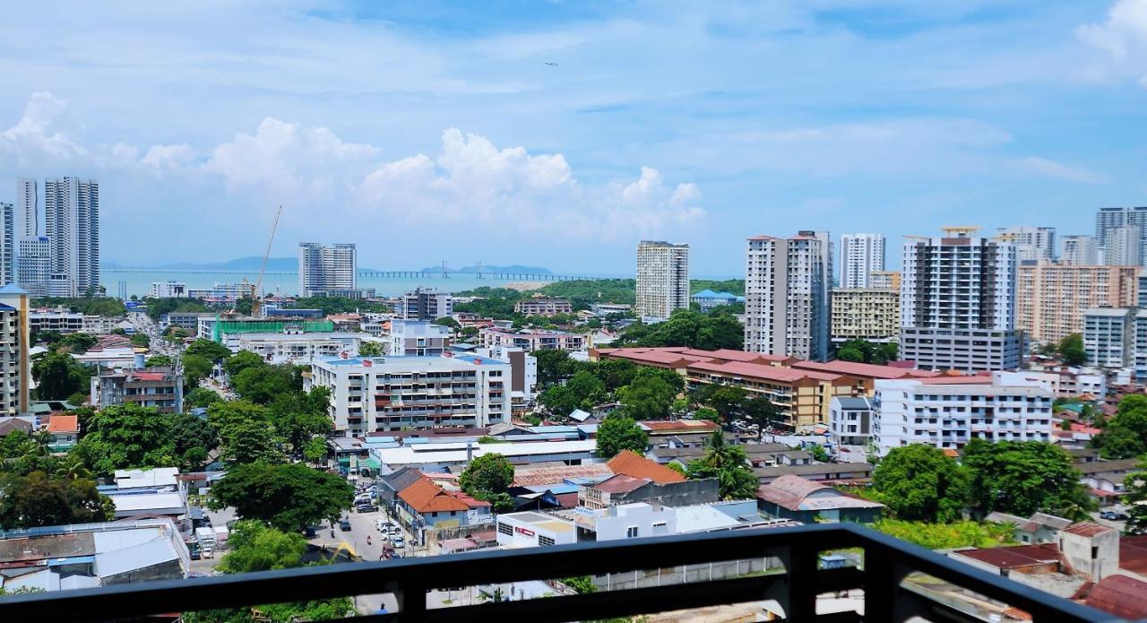 Skypool With Seaview 8Pax Beacon Executive Suites - Georgetown City Centre - 3Km To Komtar Luaran gambar