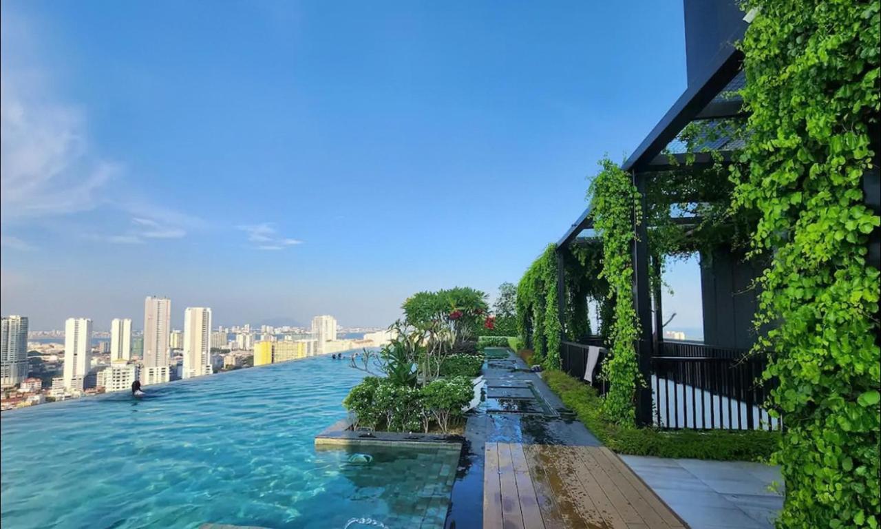 Skypool With Seaview 8Pax Beacon Executive Suites - Georgetown City Centre - 3Km To Komtar Luaran gambar