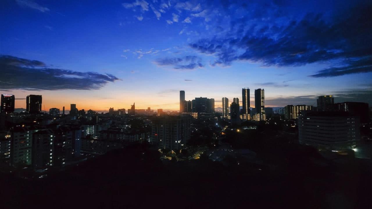 Skypool With Seaview 8Pax Beacon Executive Suites - Georgetown City Centre - 3Km To Komtar Luaran gambar