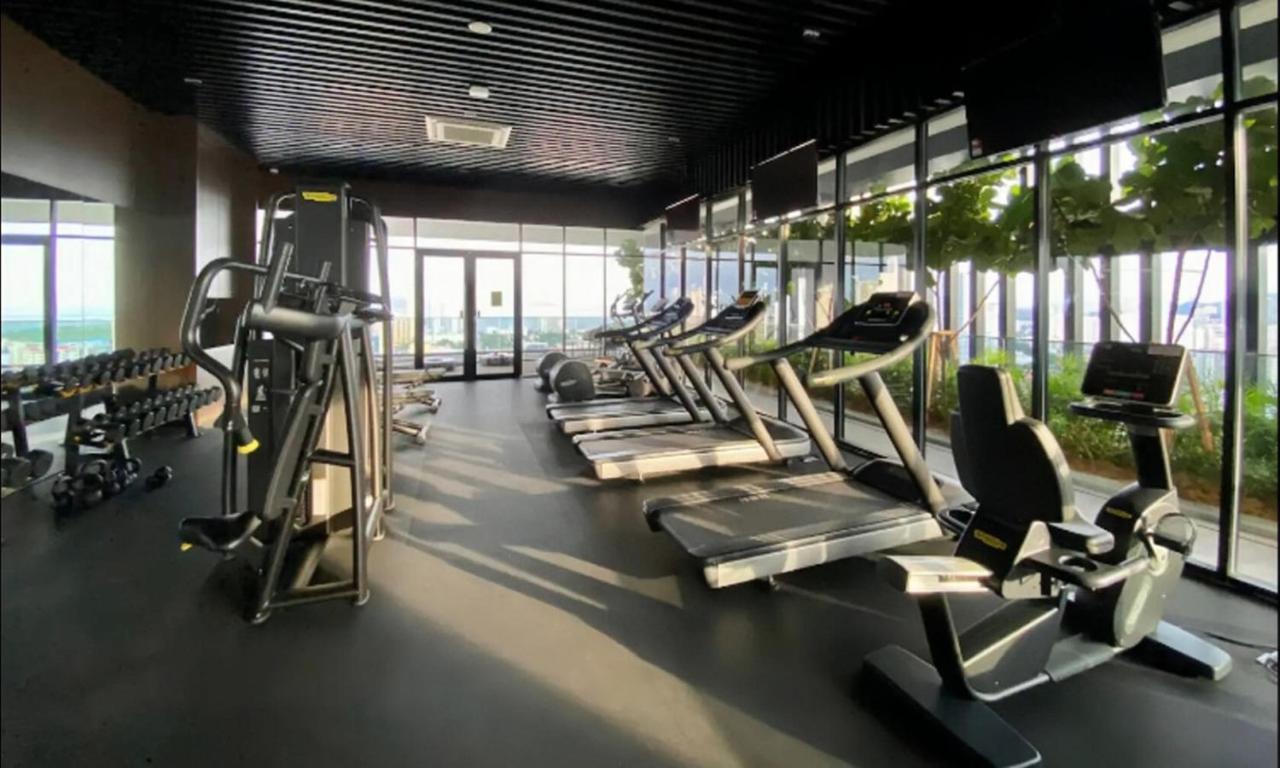 Skypool With Seaview 8Pax Beacon Executive Suites - Georgetown City Centre - 3Km To Komtar Luaran gambar